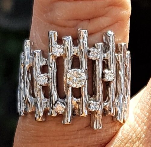 Unika Diamant Ring i 14 Karat14Hvidguld.