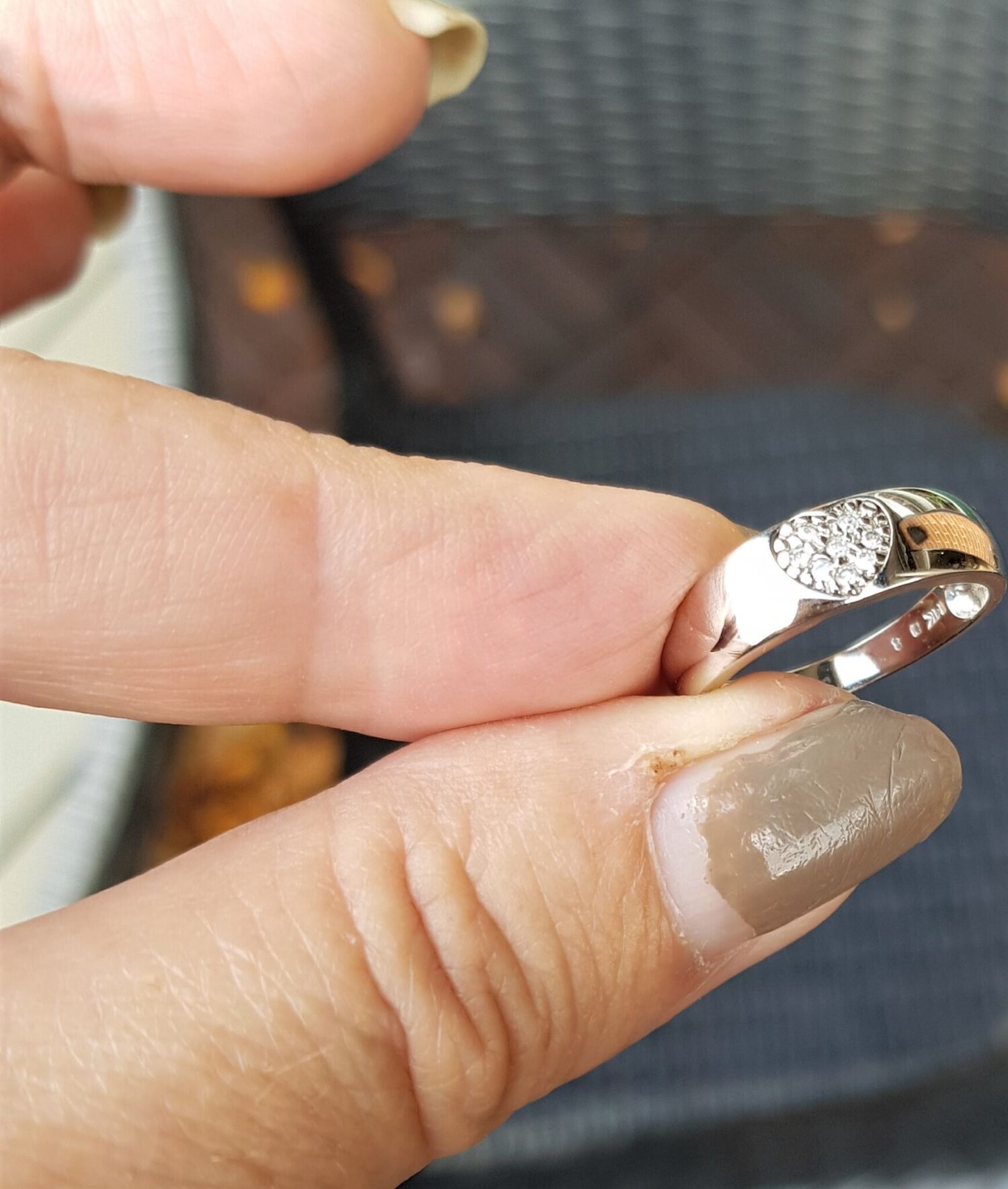 Hjerte Diamant Ring i 14 Karat Hvidguld.