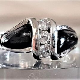 sort onyx ring m. diamant