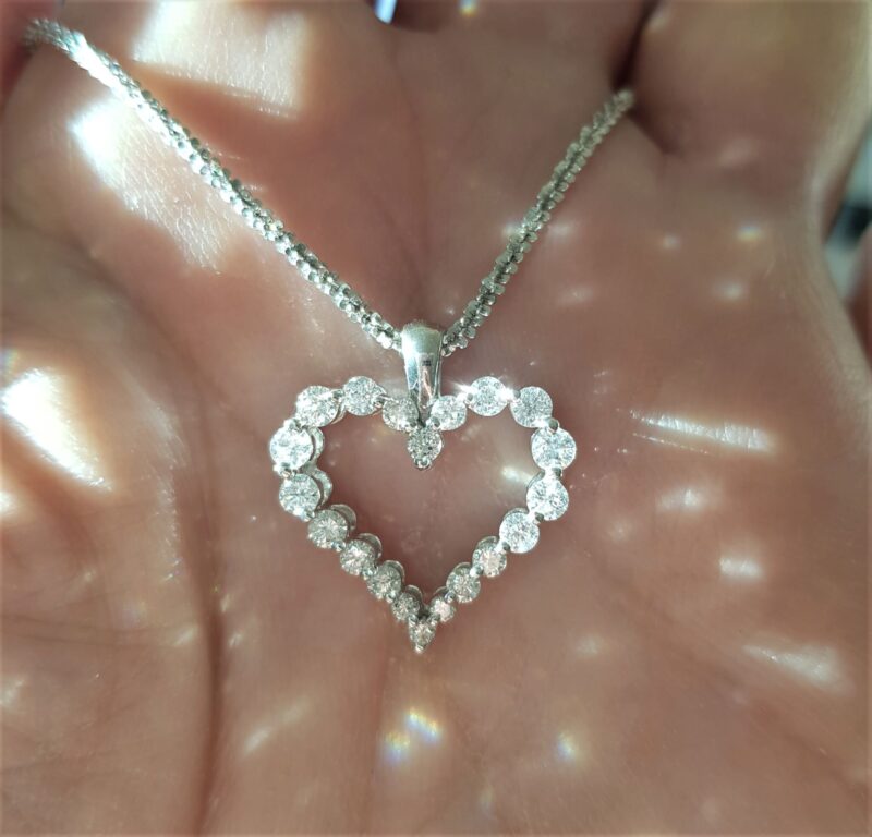 Hjerte diamant hvidguld