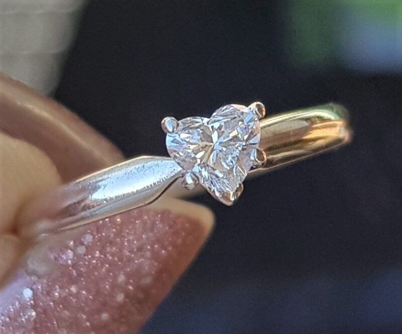 Hjerte Diamant Ring på 0,40 carat. i 14 Karat Hvidguld.