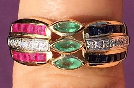 Rubin/Safir/Smaragd/Diamant ring i 14 Karat Guld.
