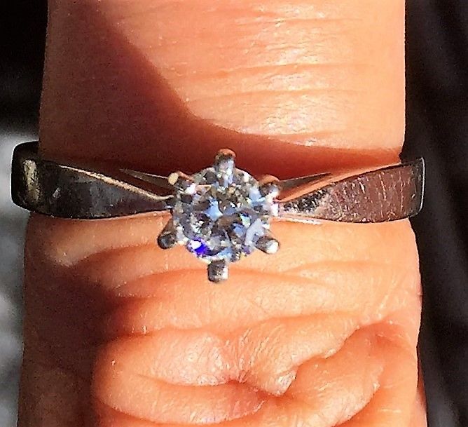Dansk Solitaire Diamant Ring fra E. Albert Koberg.