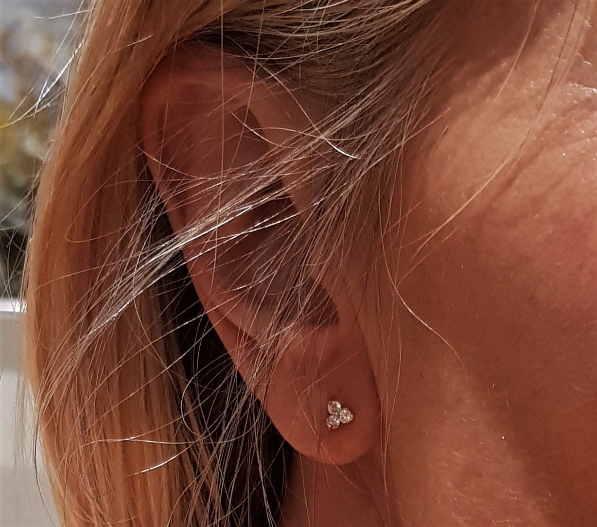 triangle øreringe guld m. 0,34 carat diamanter