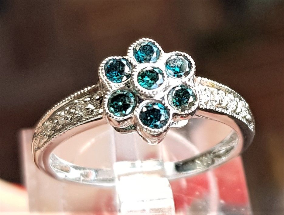grøn-blå roset diamant ring