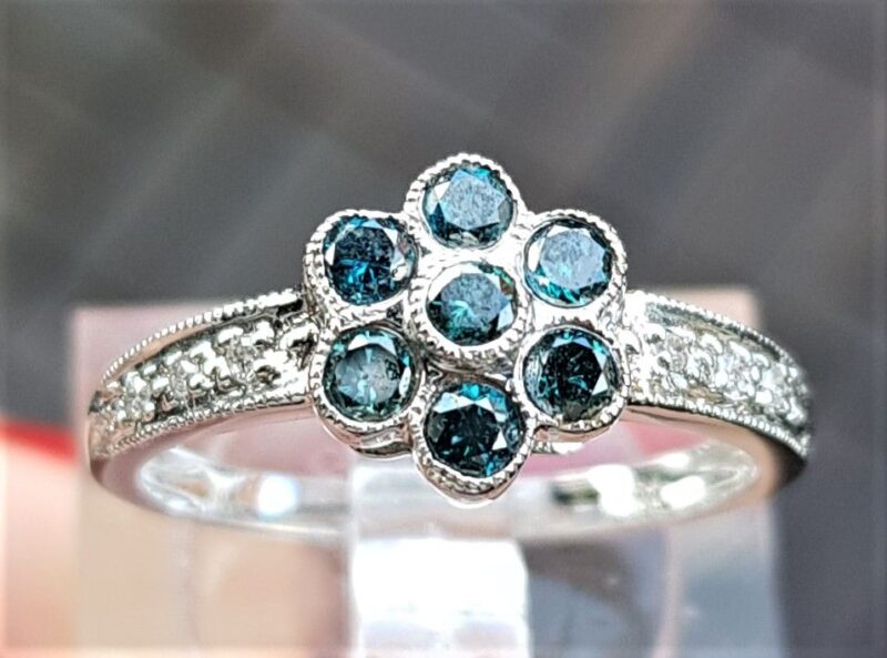 grøn-blå roset diamant ring