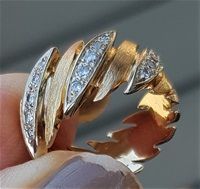 Unika Ring i 14 Karat Guld m. Diamanter.